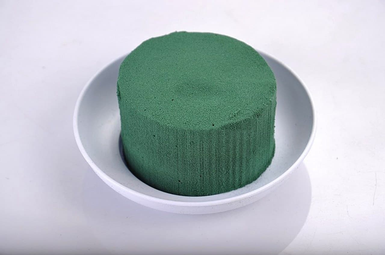 Gąbka florystyczna cylinder z podstawką 5x8cm/1szt
