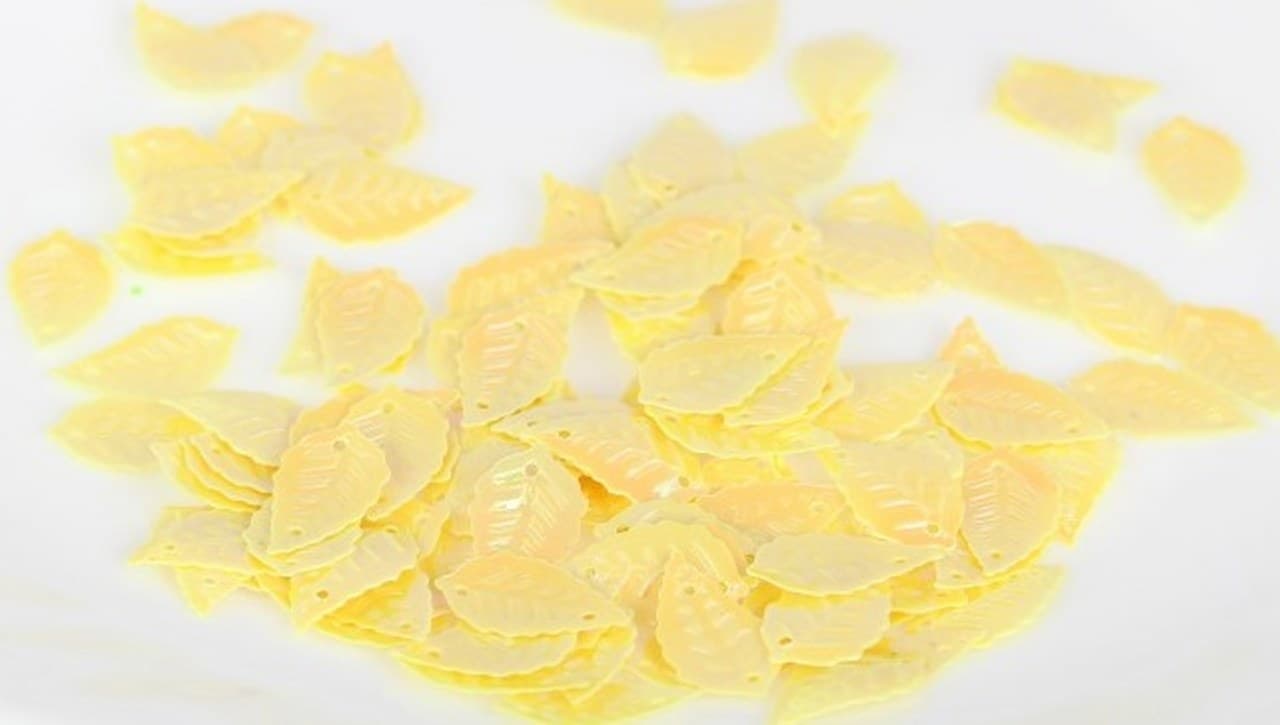 Cekiny liscie małe 8x13mm/5gram żółte