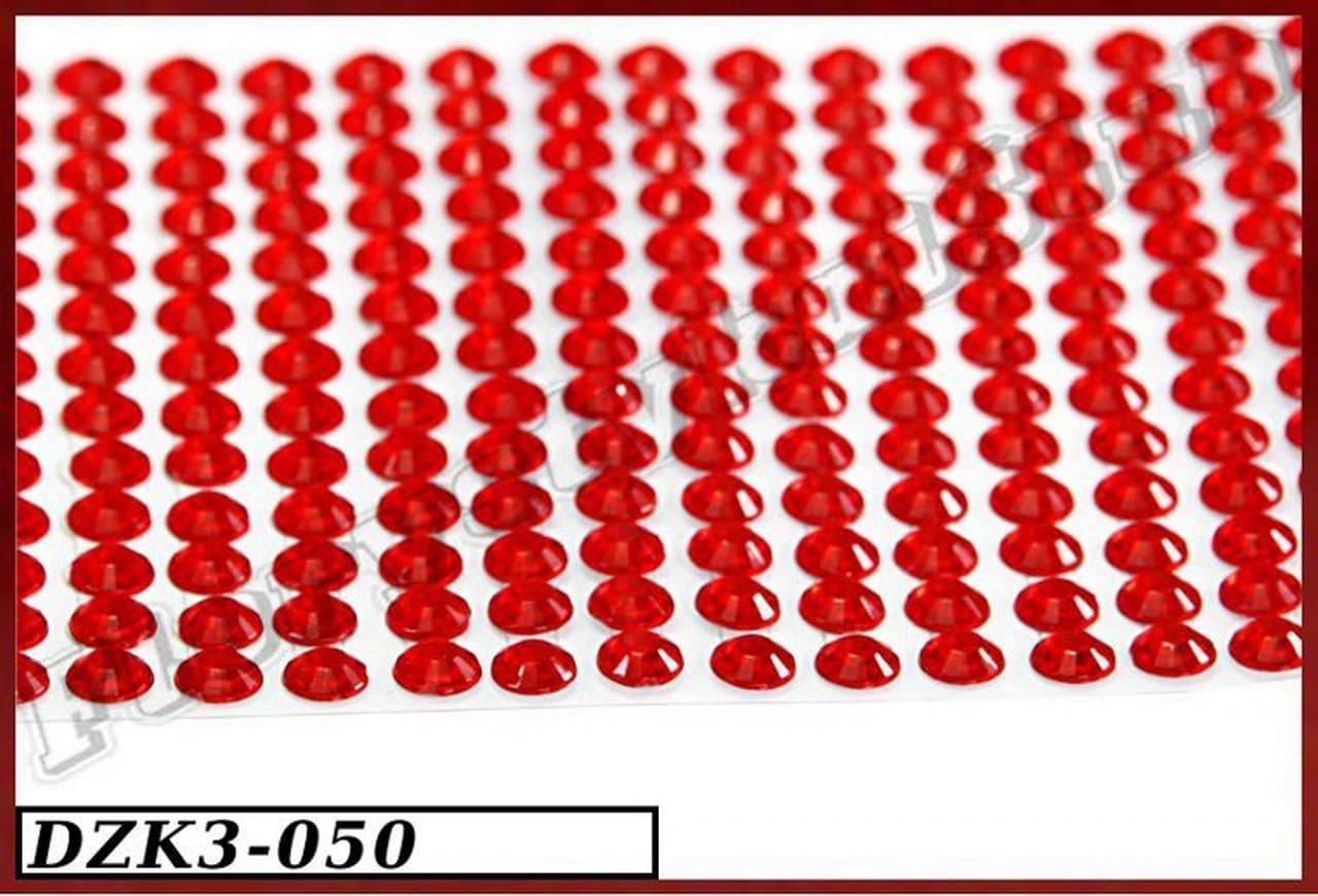 Dżety samoprzylepne kryształki 3mm/806szt czerwone