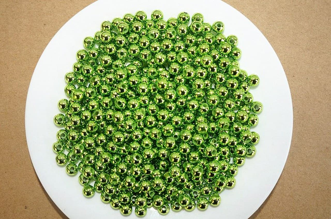 Perełki metalizowane, śr. 6mm/50g, seledynowe