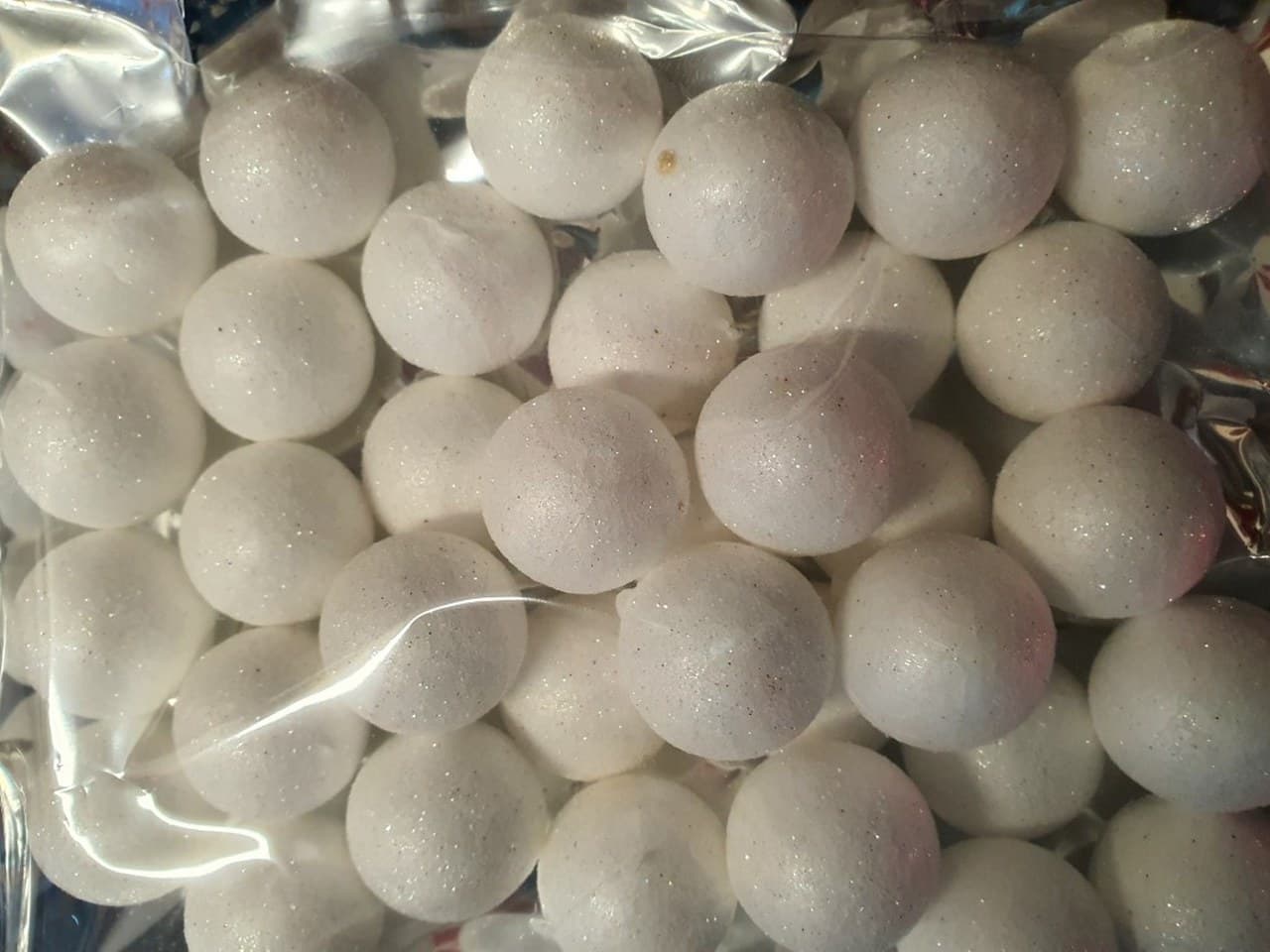 Kulki styropianowe z brokatem śr.2cm/25szt, białe