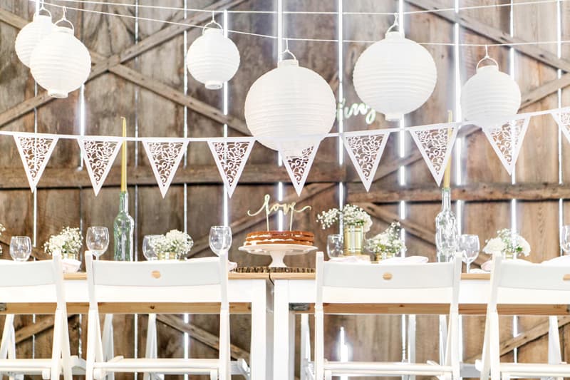 Girlanda Flagietki, biała wzorzysta 19,5cmx3m