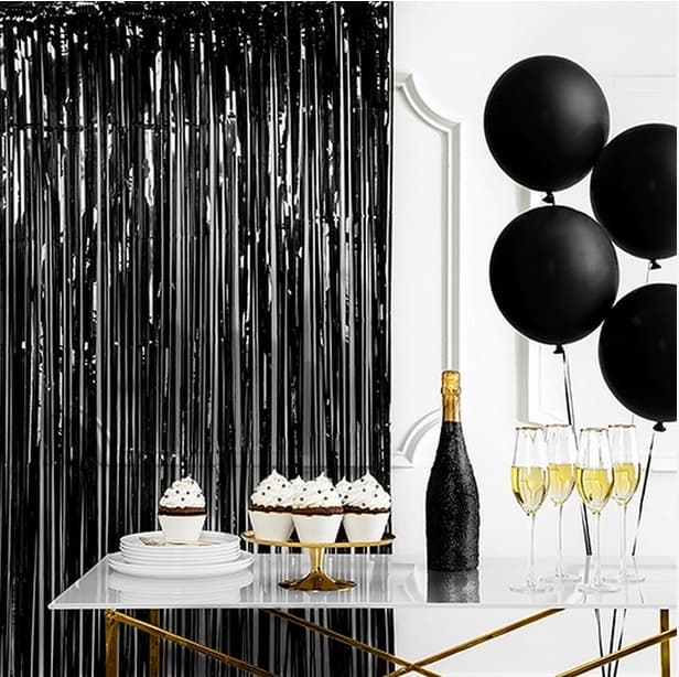 Kurtyna PARTY CZARNA 100 X 250 cm