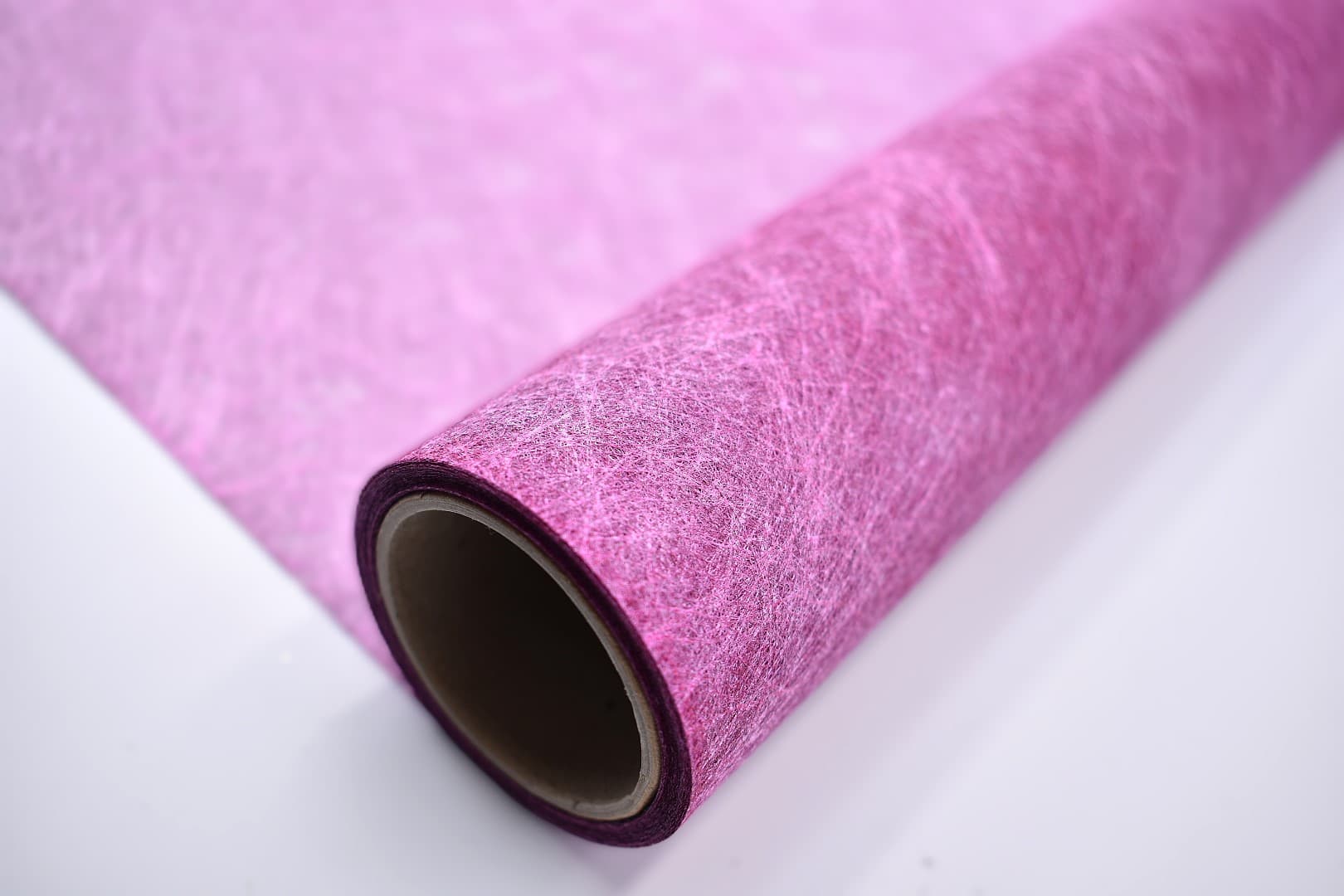 Flizelina metalizowana,  50cm/5mb, amarantowa