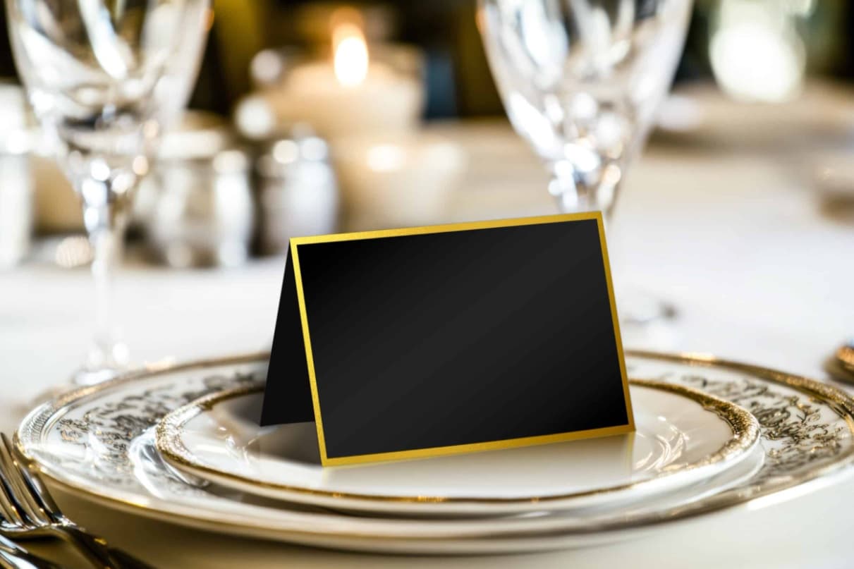 Winietki uniwersalne CZARNE złota ramka 10 szt