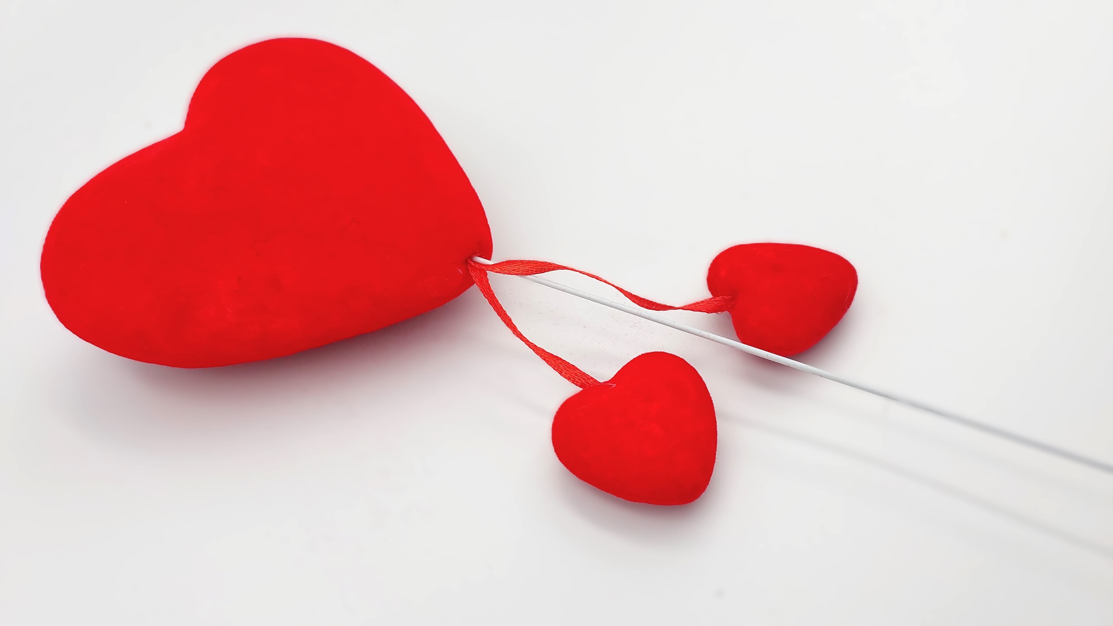 Serce welurowe NA PIKU - duże 9 cm CZERWONE 1 szt.