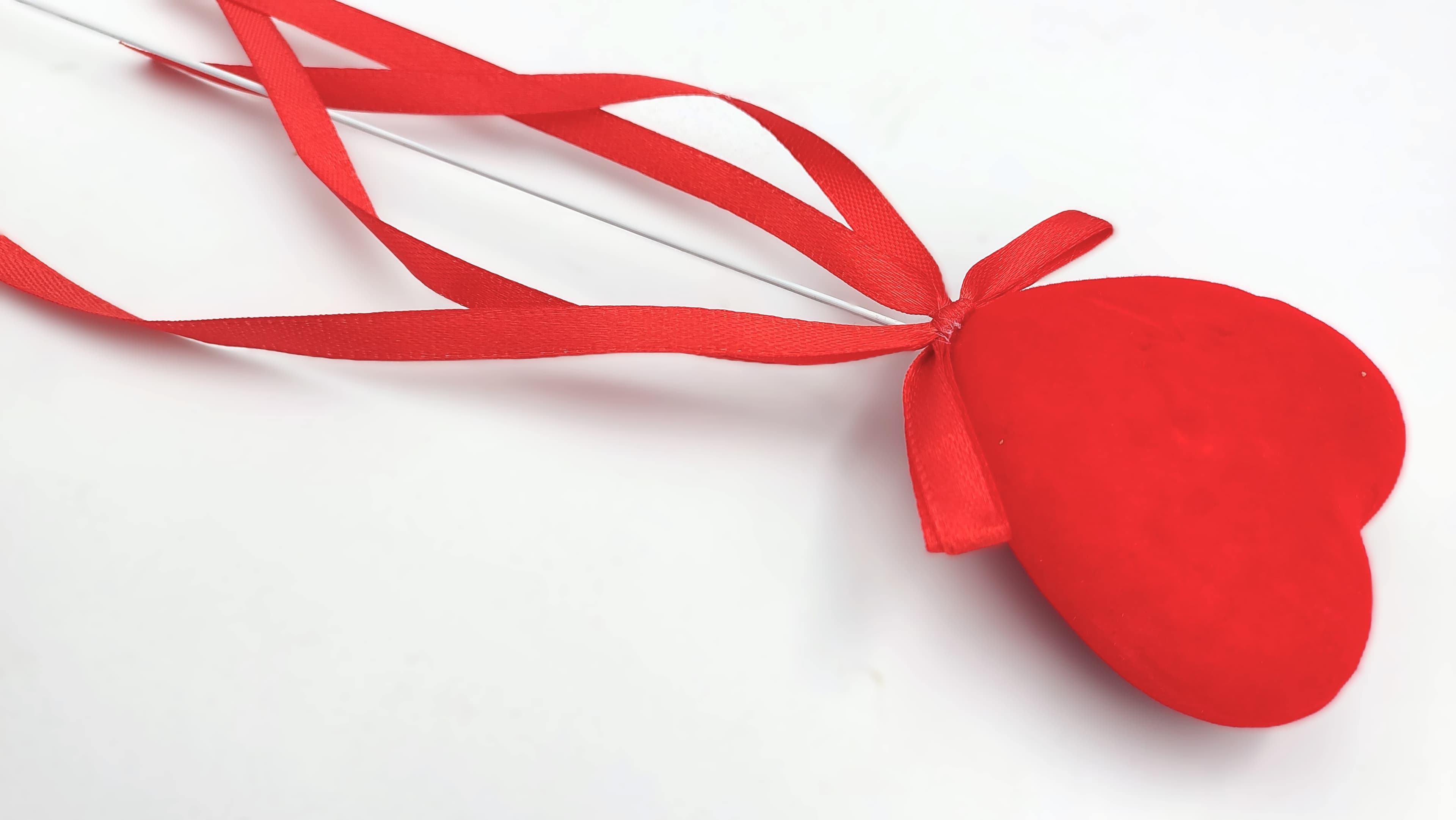 Serce welurowe NA PIKU 6 cm CZERWONE 1 szt.